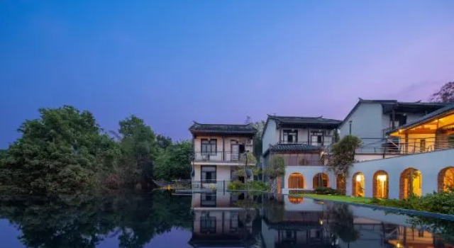 Hetang Zhenmei Panoramic Holiday Inn, Buchen Sie Hotel Hotels in Yunnan mit Parkplatz, Parkplätze