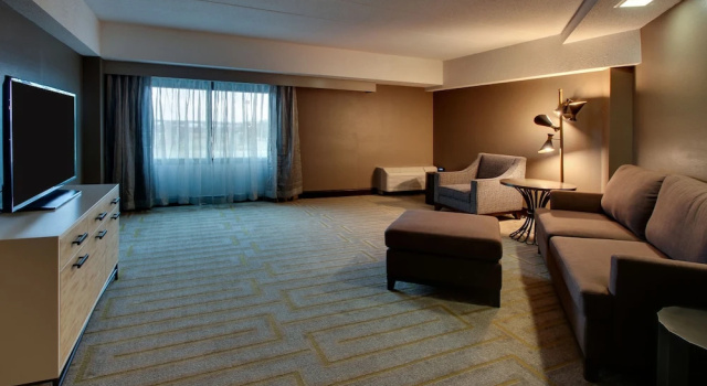 Четырёхместный люкс Doubletree By Hilton Mt. Vernon