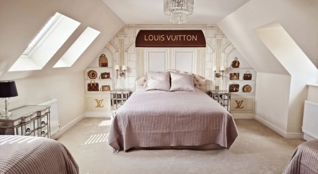 Six Bedroom New-build Detached House In Bicester