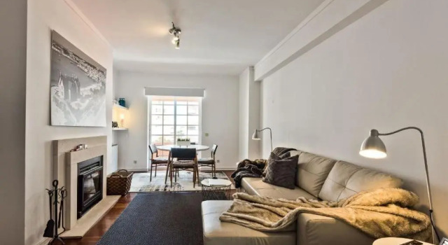 Cascais 1BR w/ pool, Book Hotel Cascais 