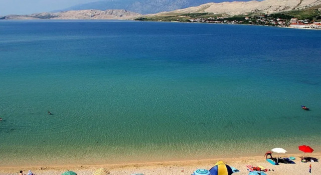 Cozy House Apartment With Balcony and Barbecue for Use, Close to Sea and Town, Rezerwuj Apartament Pag 