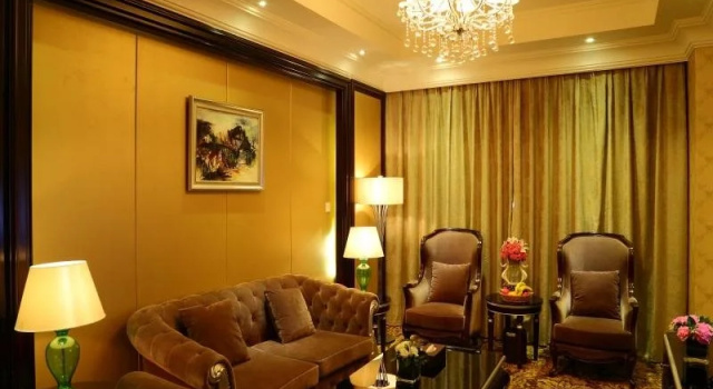 Sofis National Hotel Chengdu, Boek Hotel Hotels in Chengdu met parkeren, Parkeren