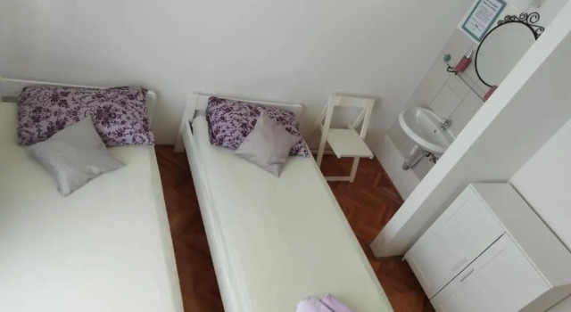 Rooms Hvar, Забронировать Отель Отели Хвара с парковкой, рядом с Church of the Holy Spirit Hvar, Парковка