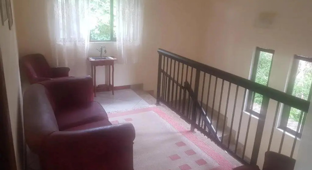 Belissima casa em Itauna a 300 metros da praia