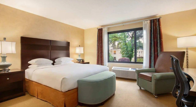 DoubleTree by Hilton Boston - Bedford Glen, Брондау Қонақ үй Бэдфорд Mclntyre