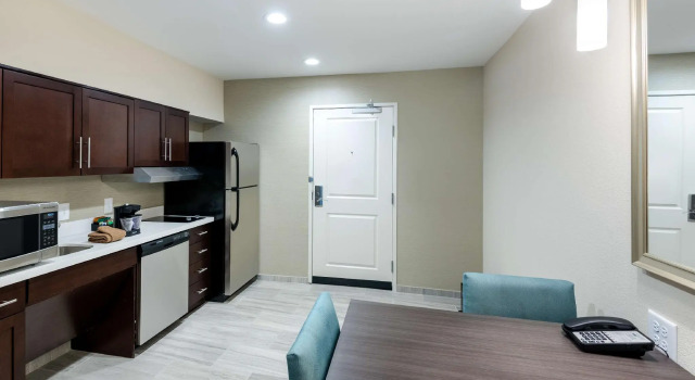 Четырёхместный люкс Homewood Suites By Hilton Fayetteville
