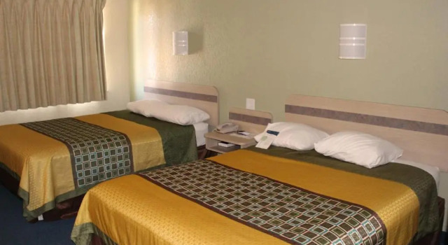 Четырёхместный номер Standard Wine Country Inn