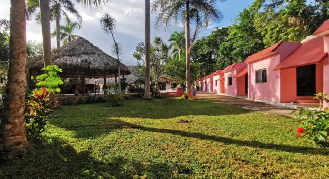 Одноместный номер Standard с балконом и с красивым видом из окна Hotel Doralba Inn Chichen