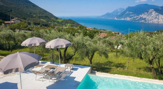 Pinini Country Apartments, Prenota Appartamento Hotel a Veneto con piscina, Piscina