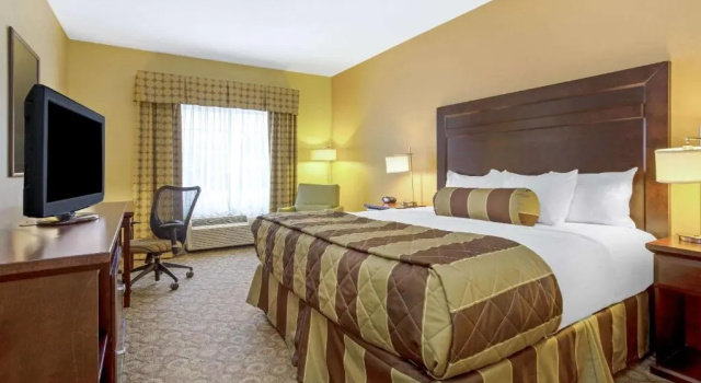 Номер Standard La Quinta by Wyndham Dickinson
