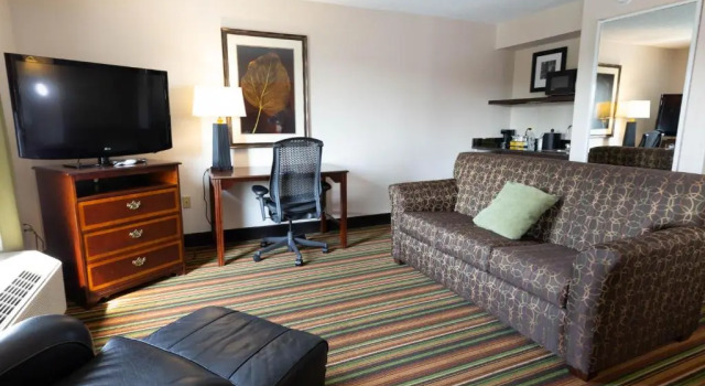 Двухместный люкс Executive Hampton Inn Winston-Salem Hanes Mall
