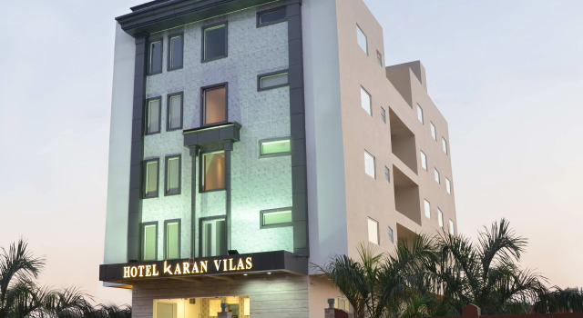 Hotel Karan Vilas