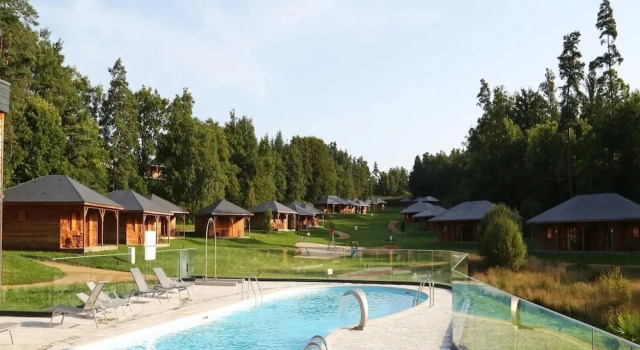 Cabin Near Meyrignac Lake, Забронировать Дом для отпуска Коттеджи Коррез, Коттедж