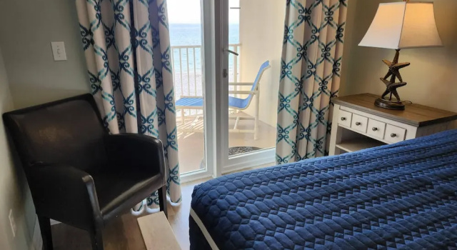 Трёхместный номер Standard с балконом и рядом с пляжем 3rd Floor SeaDunes 3 Bedroom Apartment by BnD