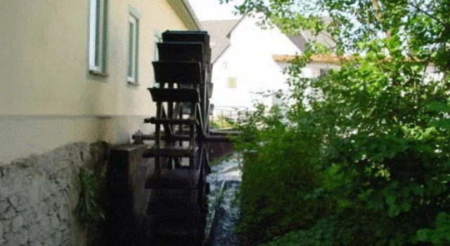 Schloßmühle Allmendingen, Забронировать Отель Отели Swabian Alps с парковкой, Парковка