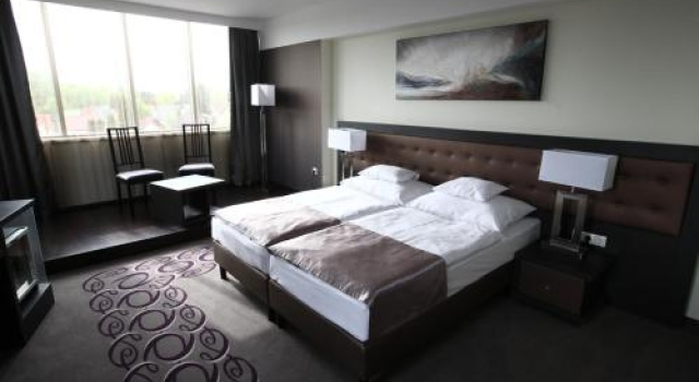Gunaras Resort Spa Hotel, Boek Resort Dombóvár Tolna