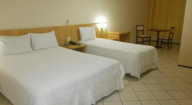 Трёхместный номер Standard с балконом Litorânea Praia Hotel