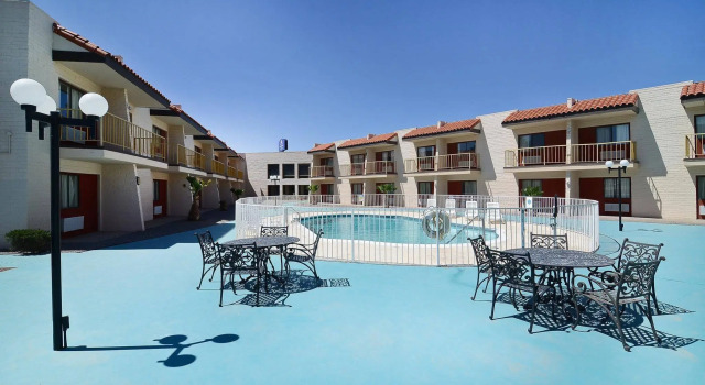 Extend-A-Suites Utep, Rezerwuj Hotel Hotele w El Paso z parkingiem, Parking