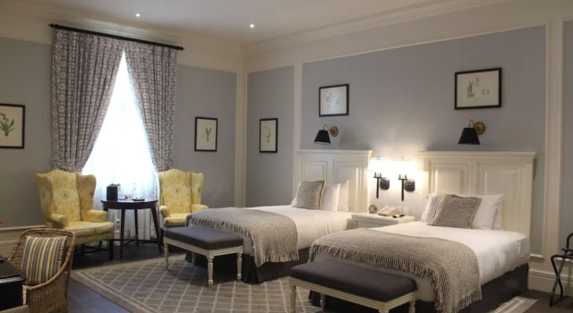 Четырёхместный номер Standard Hotel del Parque