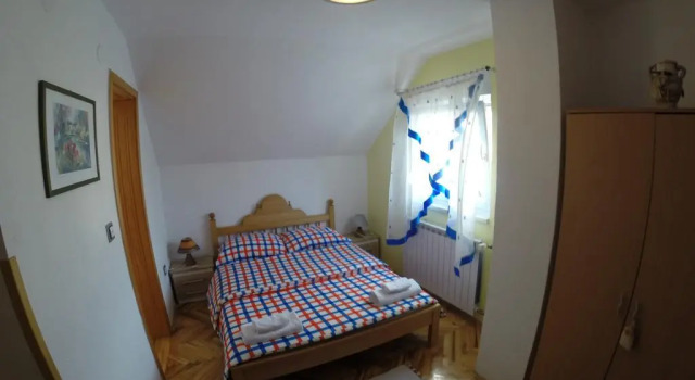 Pansion Filip, Rezerwuj Hotel Korenica 