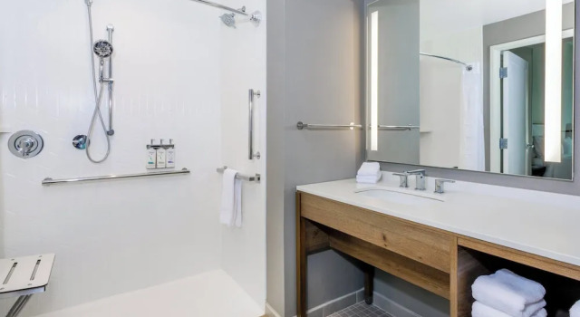 Двухместный люкс Staybridge Suites Winter Haven - Auburndale