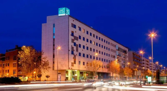Номер Superior AC Hotel Córdoba by Marriott