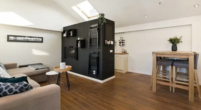 Elegant Penthouse in Hartje Den Bosch, Rezervasyon Apart Otel Den Bosch Noord-Brabant