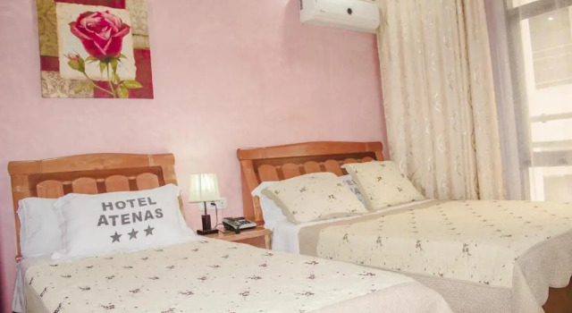 Трёхместный номер Standard Hôtel Atenas
