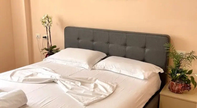 Family Residence, Забронировать Отель Влёра Область Влёра