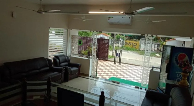 Greenfield Inn, Забронировать Отель Отели штата Кералы с парковкой, Парковка
