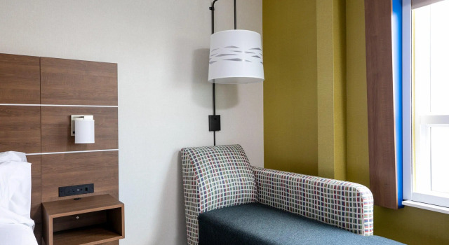 Номер Standard Holiday Inn Express - Lethbridge Southeast by IHG