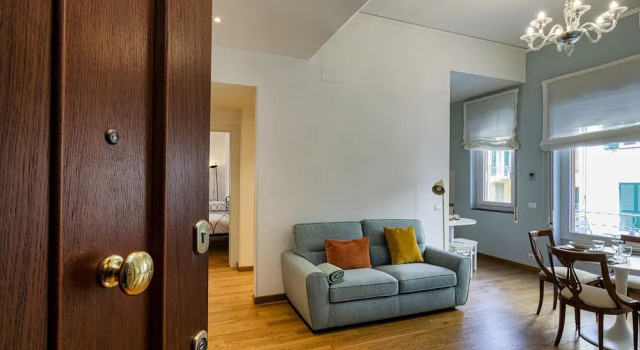 Light Apartment in Albaro, Забронировать Апартаменты/квартира Генуя Итальянская Ривьера