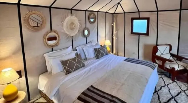 Merzouga VIP Luxury Camp, Varaa Hotelli Hotellit Meknes-Tafilalet pysäköinnillä, Pysäköinti