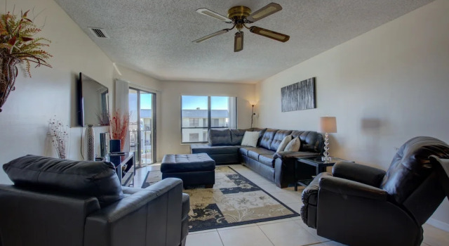 Beach View 207 - 2 Br condo by RedAwning, Забронировать Отель Отели Брейдентон 3 звезды, 3*