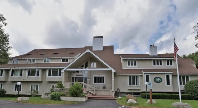 Inns of WV 205, 1bd, Waterville Valley, Varaa Hotelli Hotellit New England uima-altaalla, Uima-allas