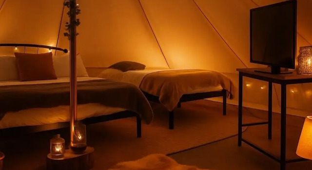 Huge Cozy Bell Tent With Tv and Heating, Book Feriehus Dwyran Anglesey