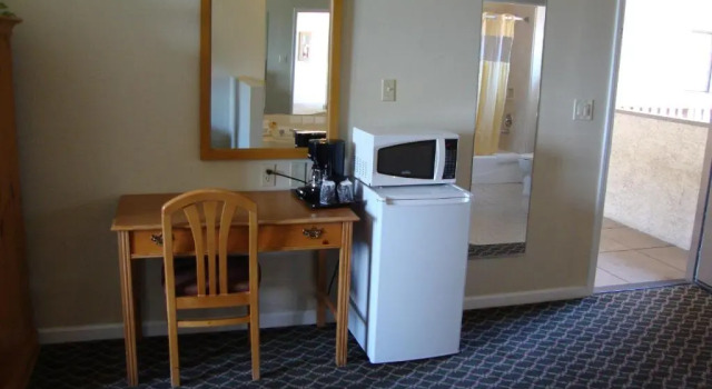 Номер Standard The Miramar Inn