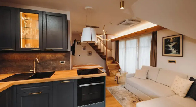 Апартаменты Superior с балконом и с видом на сад Menart Estate apartments