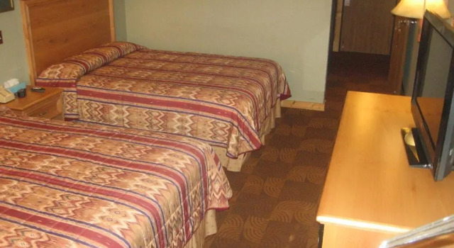 Четырёхместный номер Standard New Summit Inn