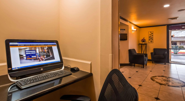 Best Western Plus Orchard Inn