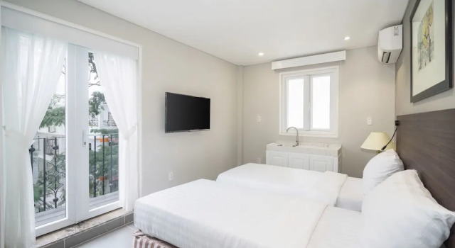 Полулюкс Parkhill Hotel & Apartment
