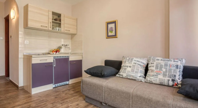 Apartment Daria Como 40512