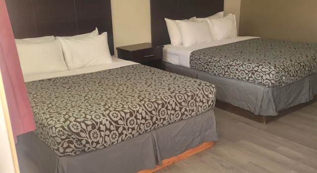 Четырёхместный номер Standard Econo Lodge Las Vegas