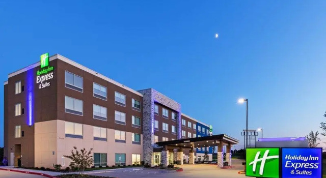 Люкс с 2 комнатами Holiday Inn Express & Suites Purcell by IHG