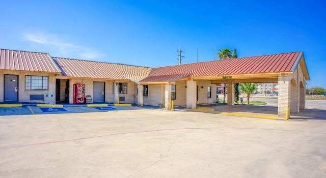 Pleasanton Executive Inn By OYO, Reserva ahora Hotel Pleasanton Texas