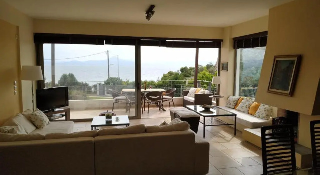 Beautiful house by the sea,Loutraki Skaloma., Rezervovat Hotel Loutraki 