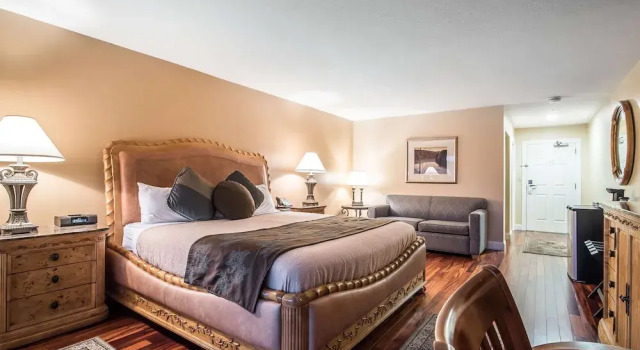 Двухместный номер Standard с балконом Riverside Hotel, an Ascend Collection Hotel
