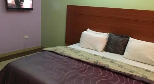 Golden Lodge, Book Hotel Ikeja 