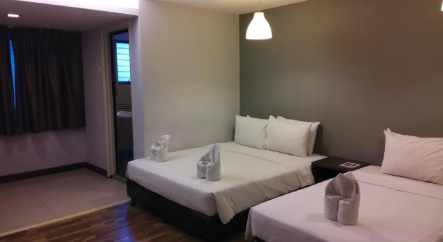 Трёхместный номер Standard с красивым видом из окна Kingston Hotel by Minsu