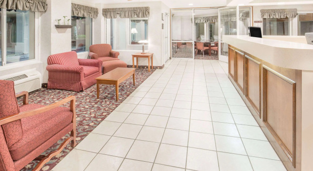 Quality Inn & Suites Willows, Buchen Sie Hotel Hotels & Unterkünfte in Willows, Hotel